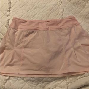 Light pink Lululemon skirt